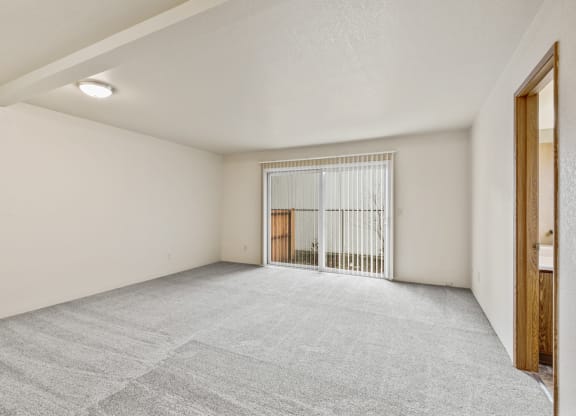 Unfurnished Living Area at Meadowrock Duplexes, Santa Rosa, CA, 95403