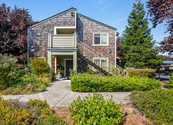 Garden Space at Meadowview Apartments, Santa Rosa, CA