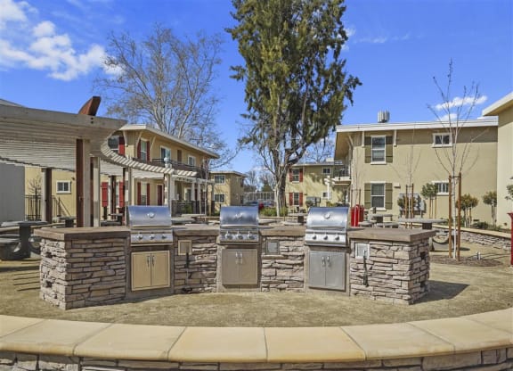 Wide shot BBQ at Parkside Apartments, California
