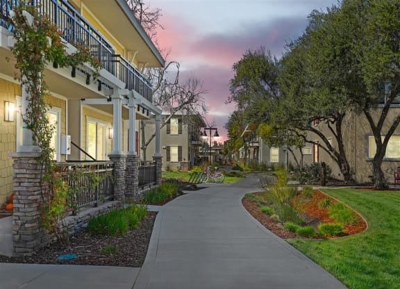 Purple sky at Dusk at Parkside Apartments, CA, 95616