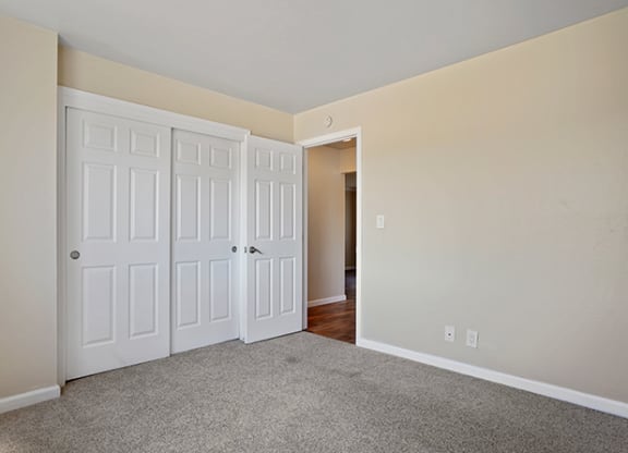 Bedroom With Closet at Colonial Garden Apartments, California