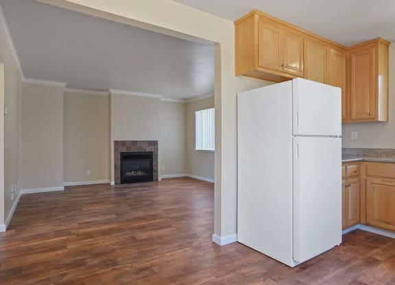 Well Equipped Kitchen at Colonial Garden Apartments, San Mateo