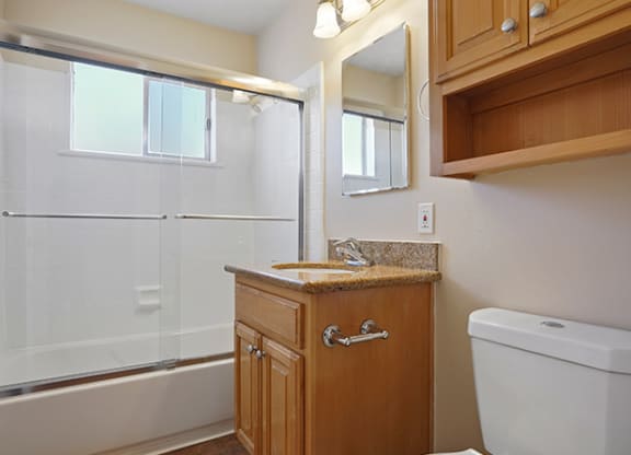 Bright Bathroom at Colonial Garden Apartments, San Mateo, CA, 94401