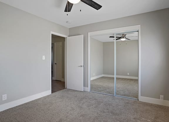 Plush Carpeting at Colonial Garden Apartments, California