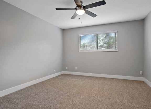 Wall-To-Wall Carpeting at Fairmont Apartments, Pacifica, CA