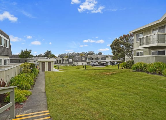 Lush Landscaping at Fairmont Apartments, Pacifica, CA, 94044