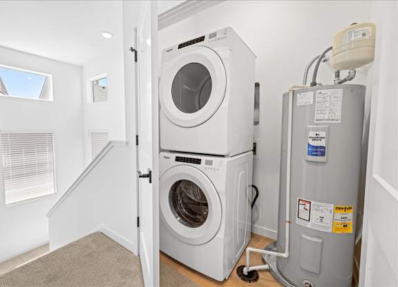 Washer Dyer at Alante Homes at Spring Run, Caldwell, 83607