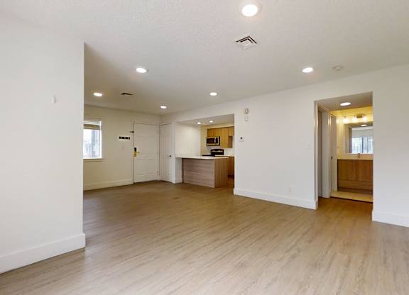 Spacious room with wooden floors at Avia Lofts at Maple Road, Amherst, NY