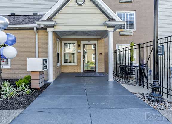 Building Entrance at AVIA North Shore Apartments, Jeffersonville, Indiana