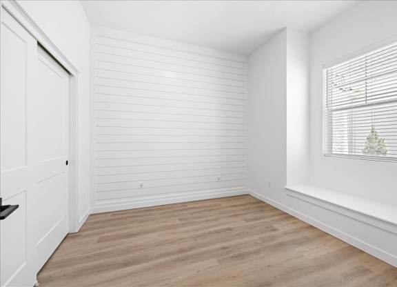 Large Windows at Alante Homes at Spring Run, Caldwell
