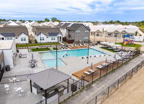 Pool Area at Alante Homes at Spring Run, Caldwell, Idaho
