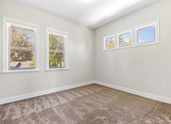 Carpeted Bedroom at Edgeway Plaza, Rohnert Park, 94928