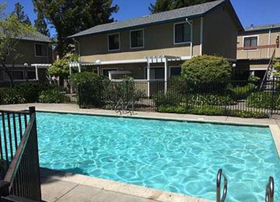 pool at Redwood Landing Apartments, Novato, 94947