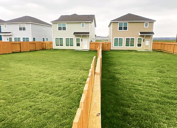Large Backyards in Pradera Oaks in Rosharon, TX
