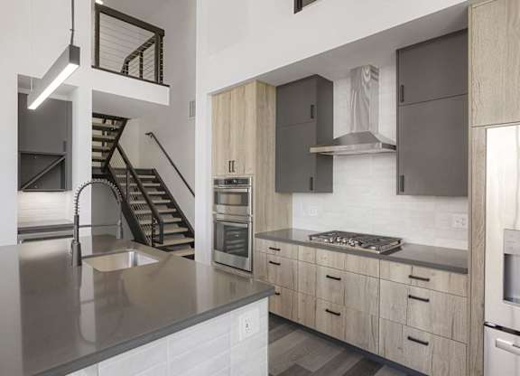 Portola at SouthGlenn Interior Townhomes Kitchen