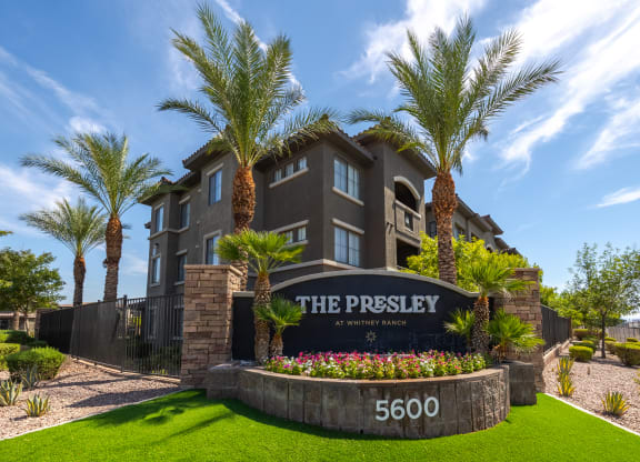 the preserve at dunwoody community sign and landscaping