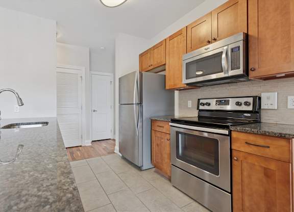 Kitchen with Stove top oven at Palmer View, Palmer Township, PA, 18045