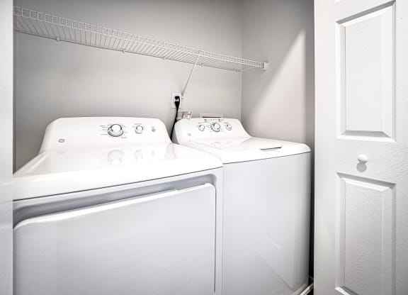 Washer Dryer at Heritage Court, Ewing