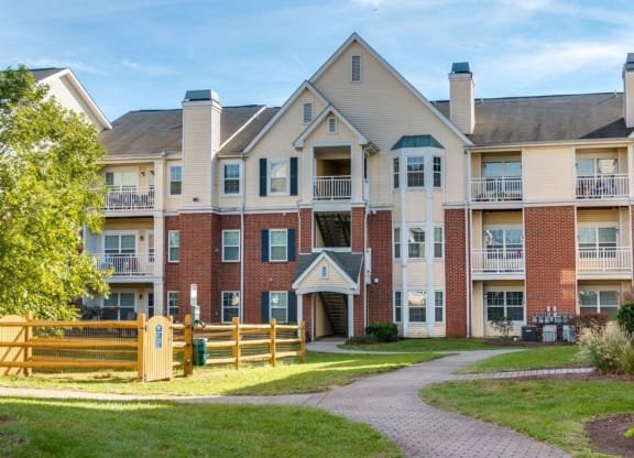 Elme Herndon Exterior  at Elme Herndon, Herndon, VA