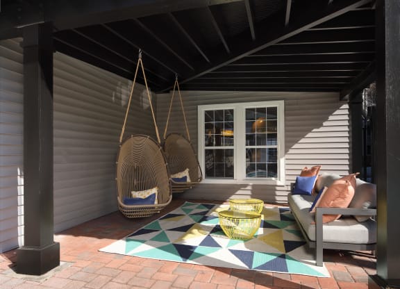 Outdoor Sitting Area at Elme Alexandria, Alexandria, 22304