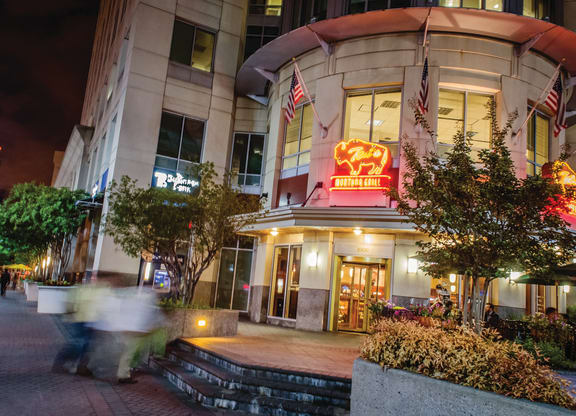  Restaurants near The Maxwell Apartments, Arlington, VA, 22203