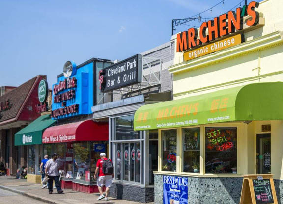 Restaurants at 3801 Connecticut Avenue, Washington, 20008