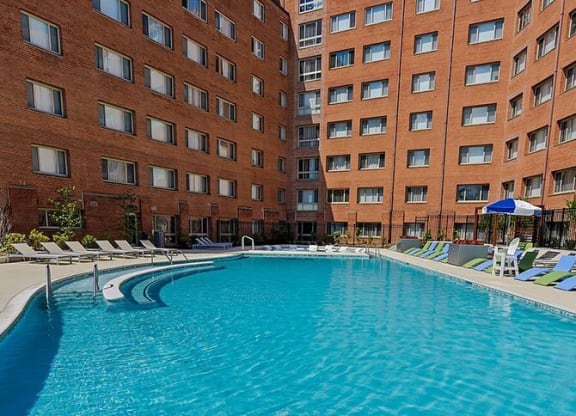 Pool at Wellington Apartments, Virginia, 22204