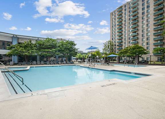 A large swimming pool at Riverside Apartments, Alexandria, Virginia