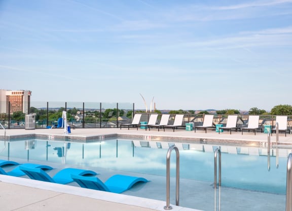 Pool viewat Trove Apartments, Arlington