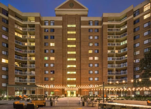 Exterior at Cascade at Landmark, Alexandria, Virginia