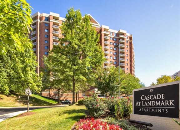 Exterior at Cascade at Landmark, Alexandria, VA