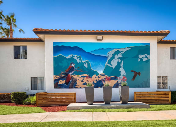 Mural view at Sixteen60 Apartment Homes, California