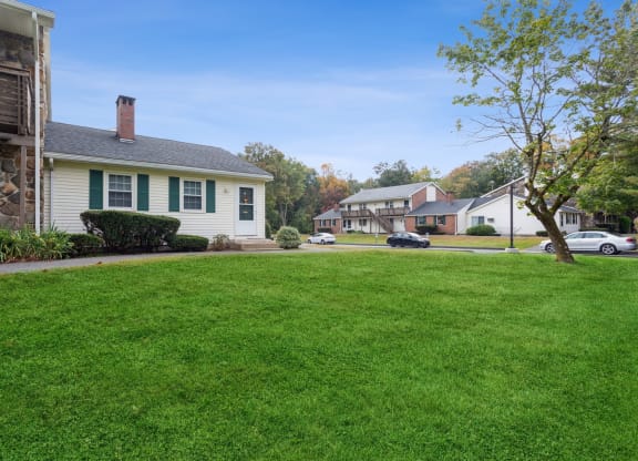 a green lawn in front of Stonebridge apartments at Stonebridge, Ellington, CT, 06029