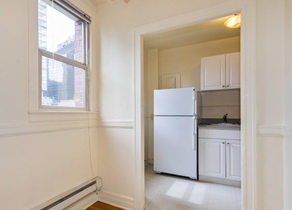 Kitchen at The Windham Apartments, Seattle, 98121
