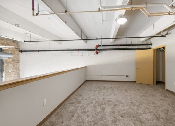 room with carpet