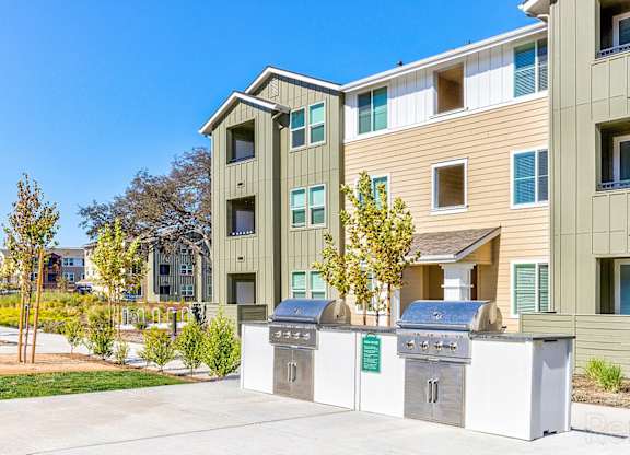 Apartment Exterior with view of BBQ