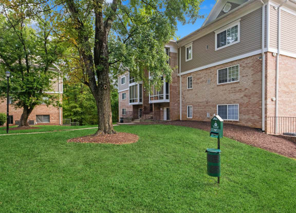 Courtyard at Briarwood Apartments, Dumfries