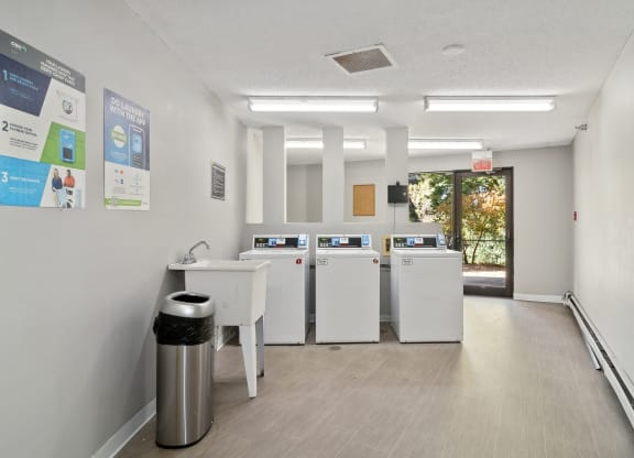 Laundry facilities at Twelve 501