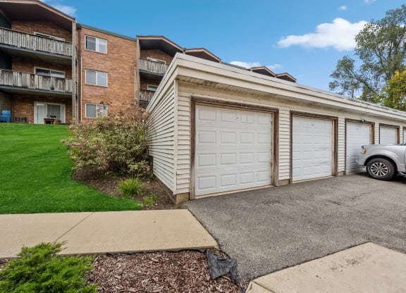 Garage at River Oaks, Illinois, 60542