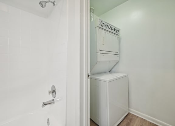 laundry room with washer and dryer at ReNew odenton