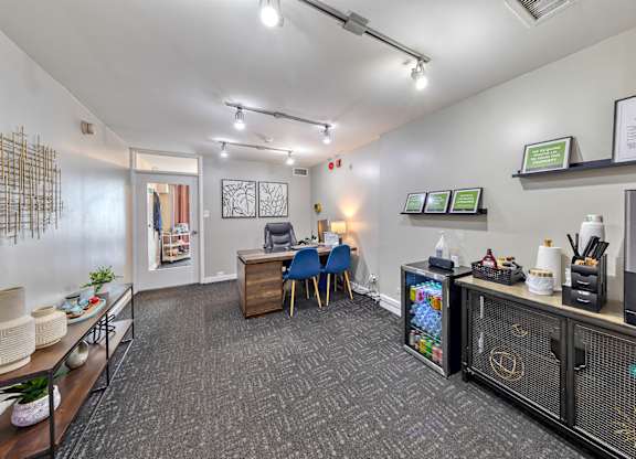 leasing office with coffee station at Oak Park City, Oak Park, 60301