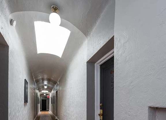 Hallway at Evelyn Apartments, Oak Park, Illinois