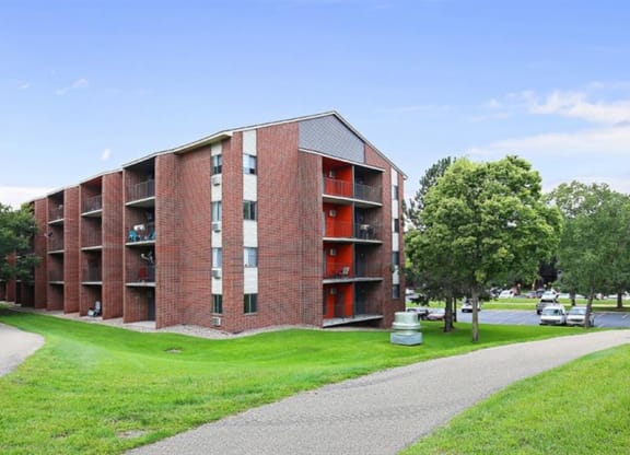 Outdoor building viewat Twelve 501 Apartment Homes, Minnesota, 55337