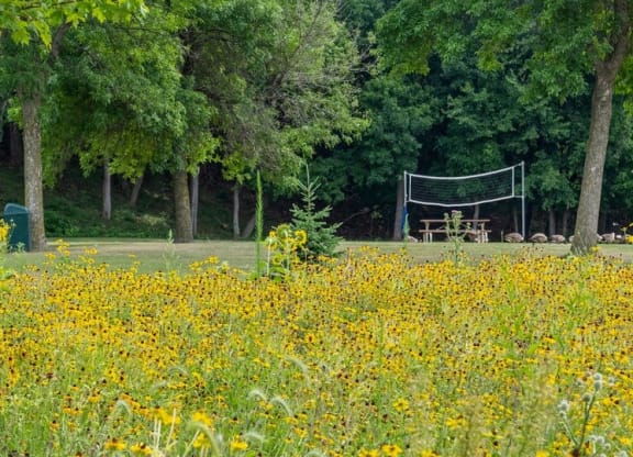 Garden Space at ReNew at Neill Lake, Eden Prairie, MN, 55344