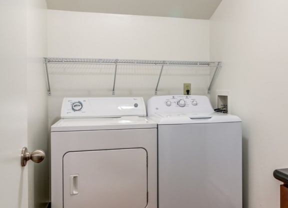 Washer Dryer at The Bluffs at Mountain Park, Oregon