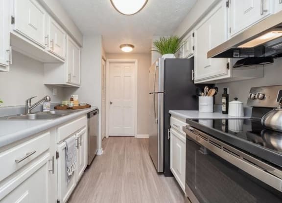 Fully Equipped Kitchen at Williamsburg South, Pittsburgh, 15228