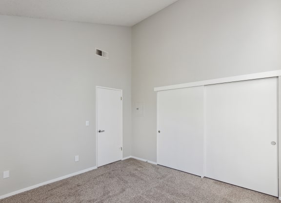 Carpeted Bedroom at ReNew on Summerfield, Vacaville, 95687