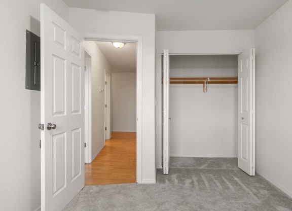 Closet at ReNew Bayshore Townhomes, Anchorage