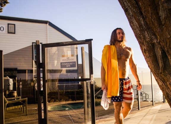 Man leaving the hot tub at Oceanaire