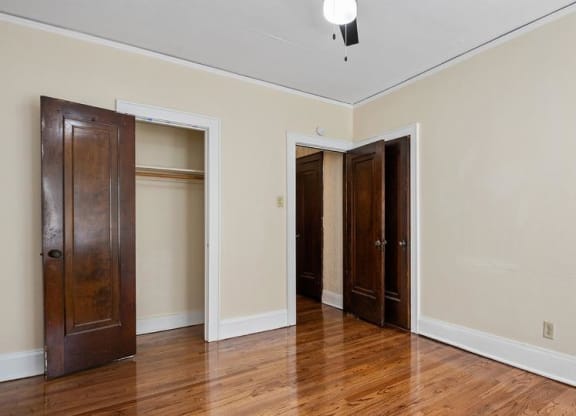 Unfurnished Bedroom at Cambridge Manor Apartments, Wisconsin, 53202